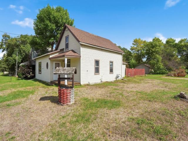 House for sale in Oaks Mobile Home Court, Red Lake Falls