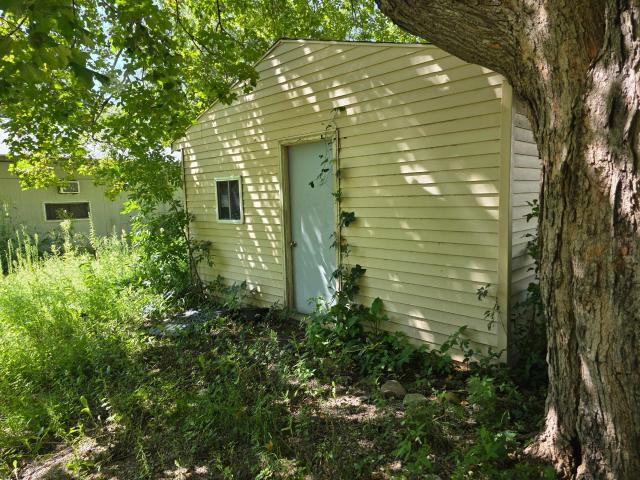 House for sale in Clarks Grove, Minnesota