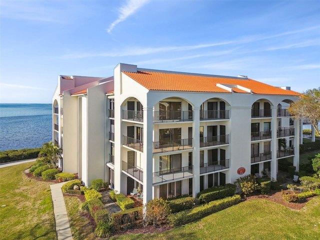 Condo for sale in Tarpon Springs, Florida