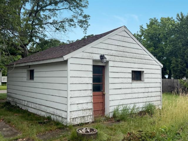 House for sale in Dowagiac, Michigan