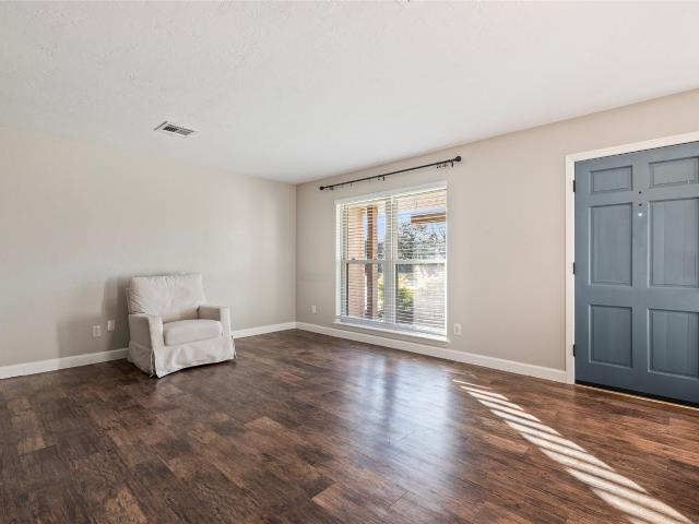 House for sale in Hitchcock, Texas