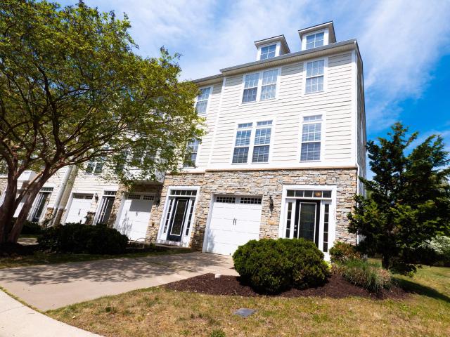 Townhouse for sale in Virginia