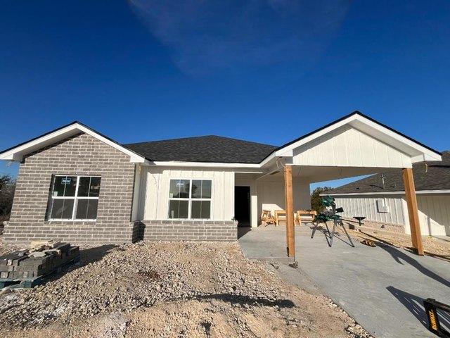 House for sale in Mertzon, Texas