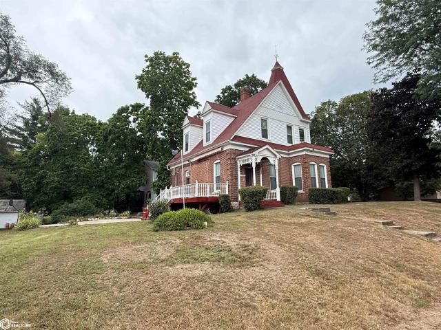 House for sale in Farmington, Iowa