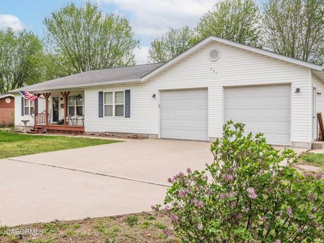 House for sale in Belle, Missouri