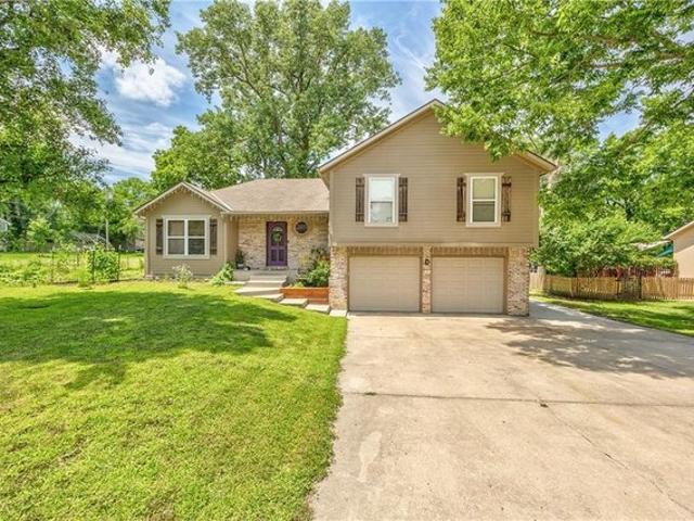 House for sale in Spring Hill, Johnson County