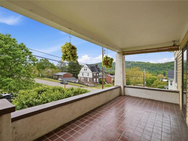 House for sale in Cheswick, Pennsylvania