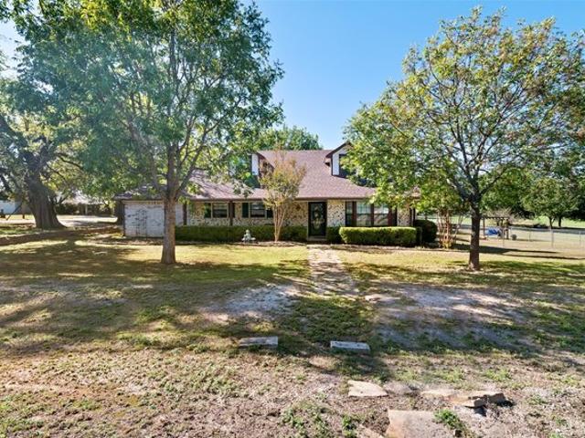 House for sale in Tom Bean, Grayson County