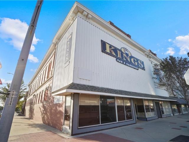 Commercial for sale in Independence, Montgomery County