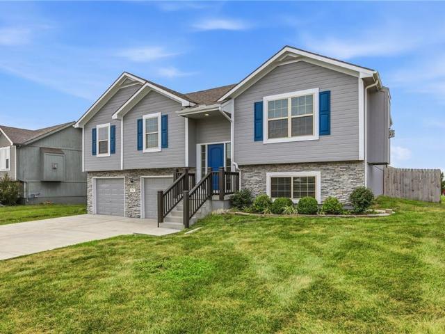 House for sale in Smithville, Missouri