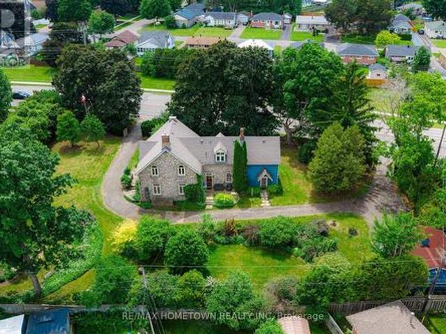 House for sale in Brockville, Ontario