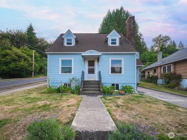 House for sale in Winlock, Washington