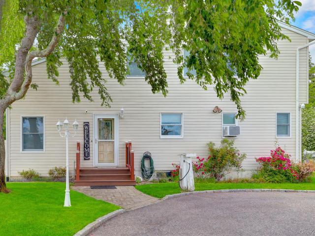 House for sale in Bohemia, New York