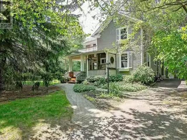 House for sale in Oakville, Ontario