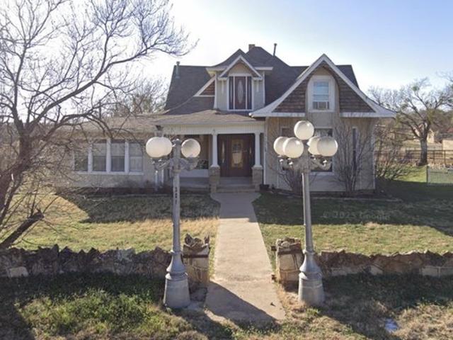 House for sale in Throckmorton, Texas