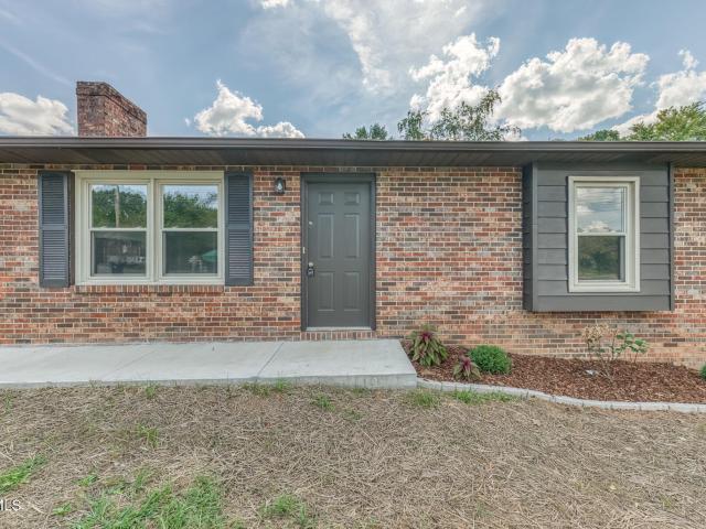 House for sale in Piney Flats, East Tennessee