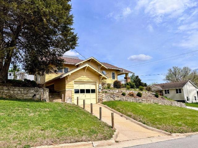 House for sale in Elkader, Iowa