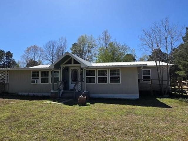 House for sale in Maud, Texas