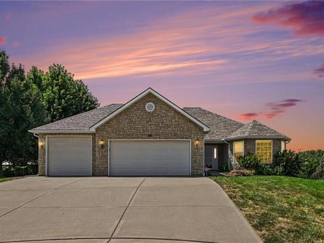 House for sale in Smithville, Missouri