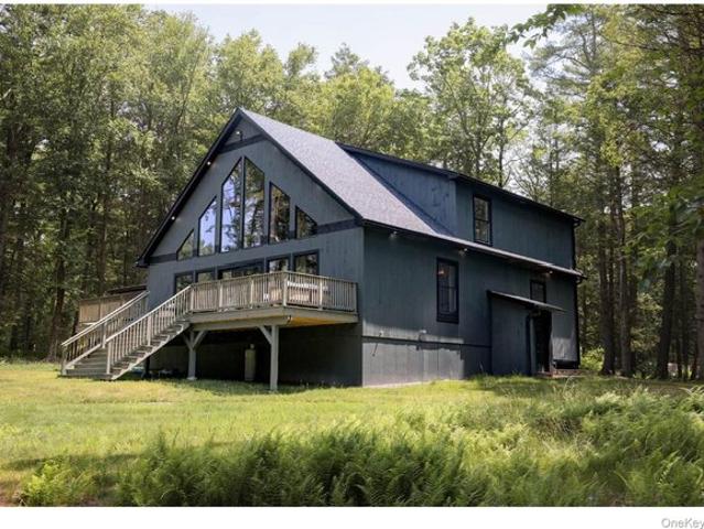 House for sale in Barryville, New York