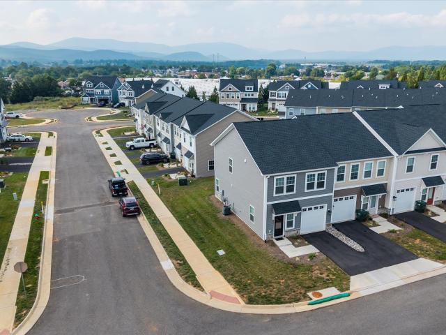 Townhouse for sale in Virginia