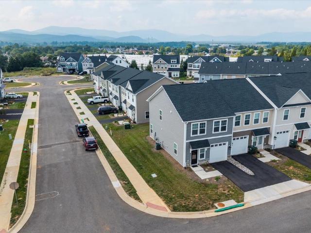 Townhouse for sale in Virginia