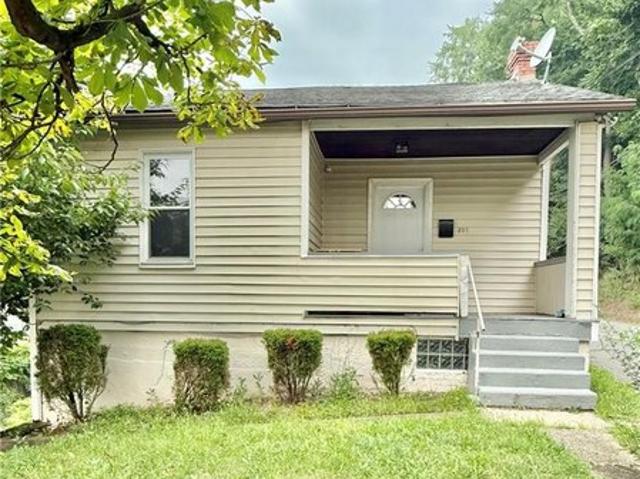House for sale in Carnegie, Pennsylvania
