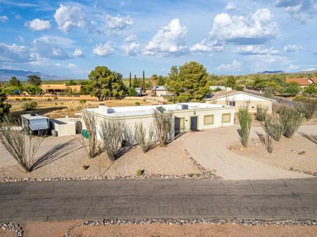 House for sale in Vail, Arizona