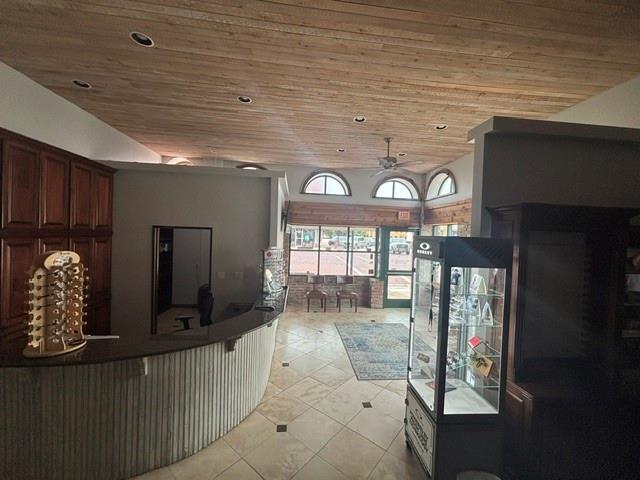 Commercial for sale in Lindsay, Garvin County