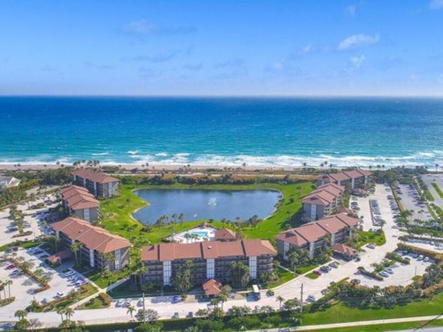 Condo for sale in Jupiter, Florida