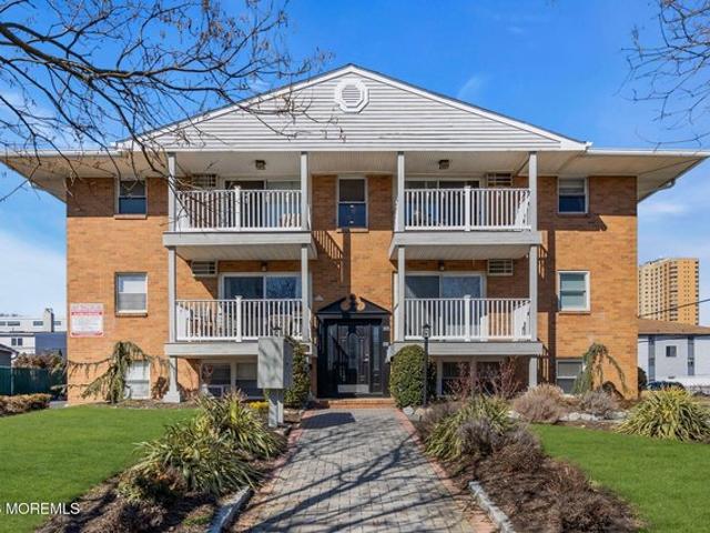 Condo for sale in Monmouth, New Jersey