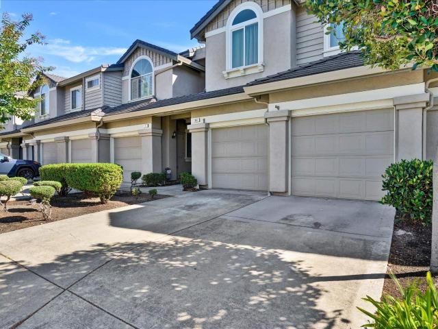 Townhouse for sale in Meridian Place, Danville