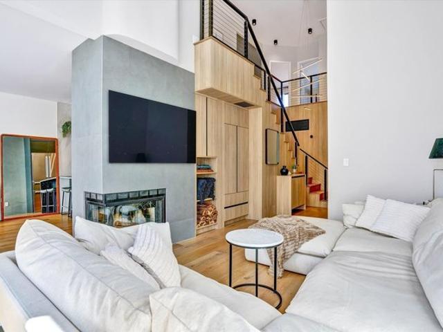 Townhouse for sale in Meridian Place, Danville