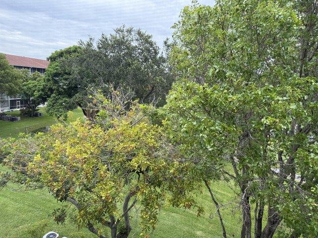 Condo for sale in Pembroke Pines, Florida