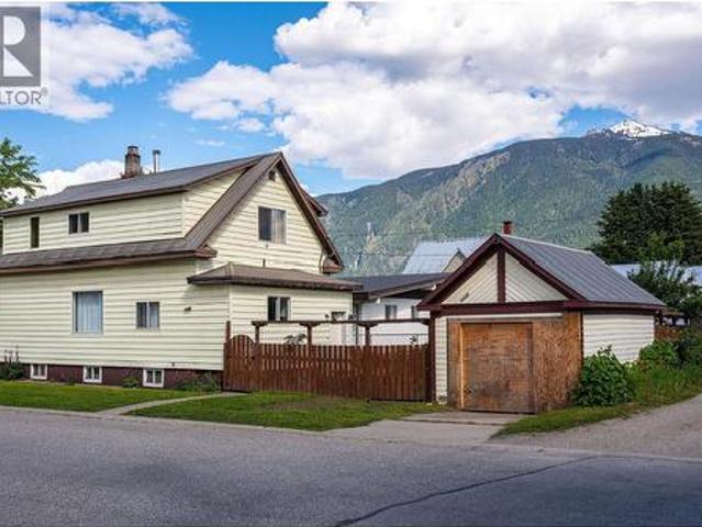 House for sale in Revelstoke, British Columbia