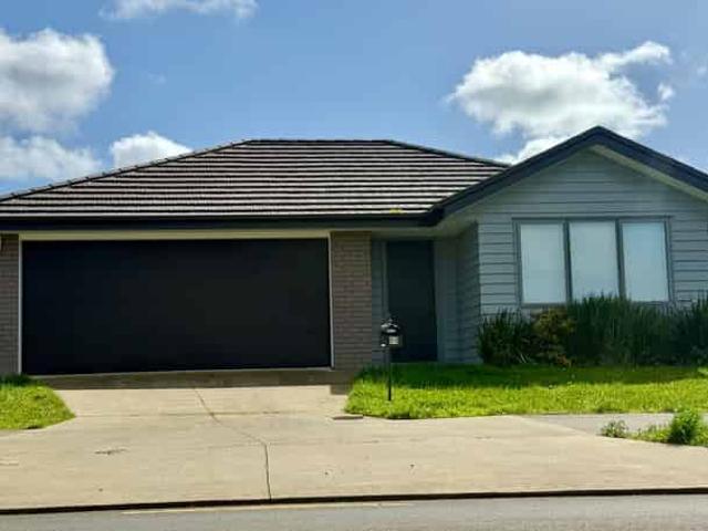 House for rent in Awhitu, Oroua County