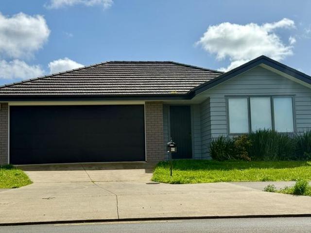 House for rent in Awhitu, Oroua County