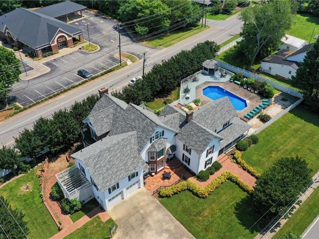 House for sale in Yadkinville, North Carolina
