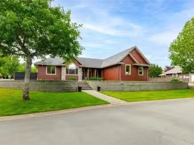 House for sale in Strathcona, British Columbia