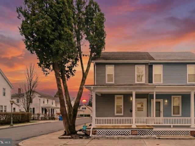 Townhouse for sale in Hummelstown, Pennsylvania