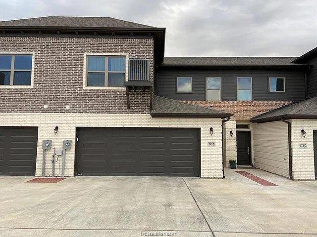 Townhouse for sale in Bryan, Texas