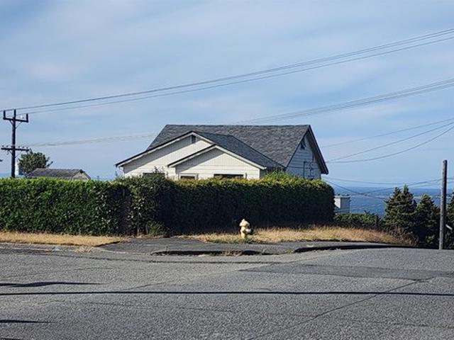 House for sale in Port Angeles, Washington