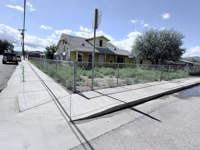 House for sale in Winkelman, Gila County