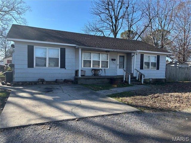 House for sale in Dexter, Missouri