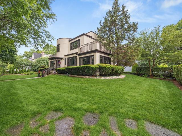House for sale in La Grange, Illinois