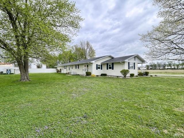 House for sale in Farmersburg, Indiana