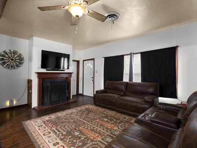 House for sale in Bowie, Texas