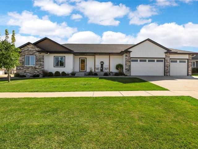 House for sale in Shellsburg, Iowa