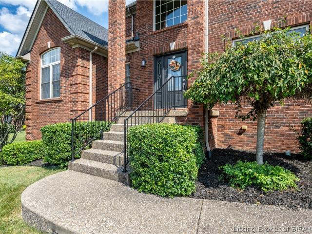 House for sale in Jeffersonville, Indiana