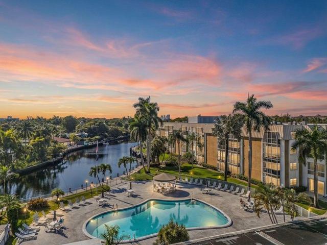 Condo for sale in Oakland Park, Florida